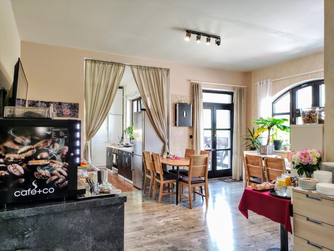 Apartment Grand V Centru