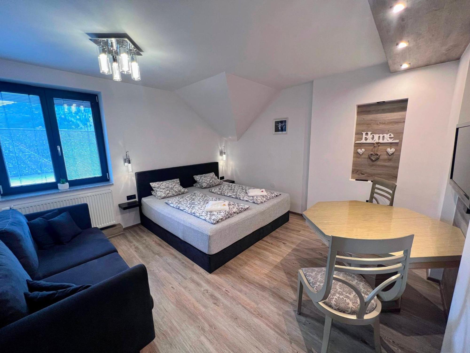 Grand V Centru Apartment *
