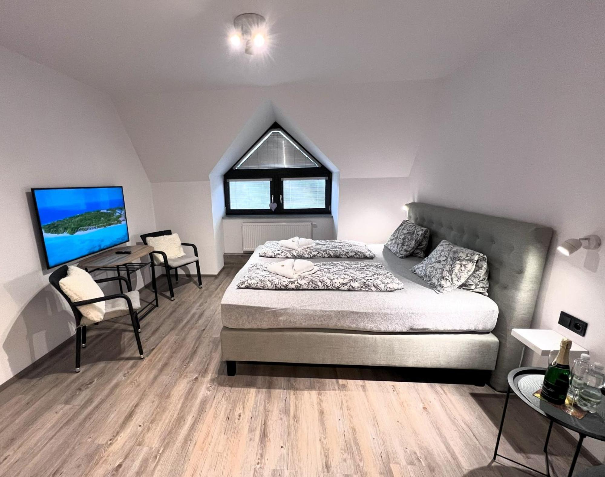 Grand V Centru Apartment